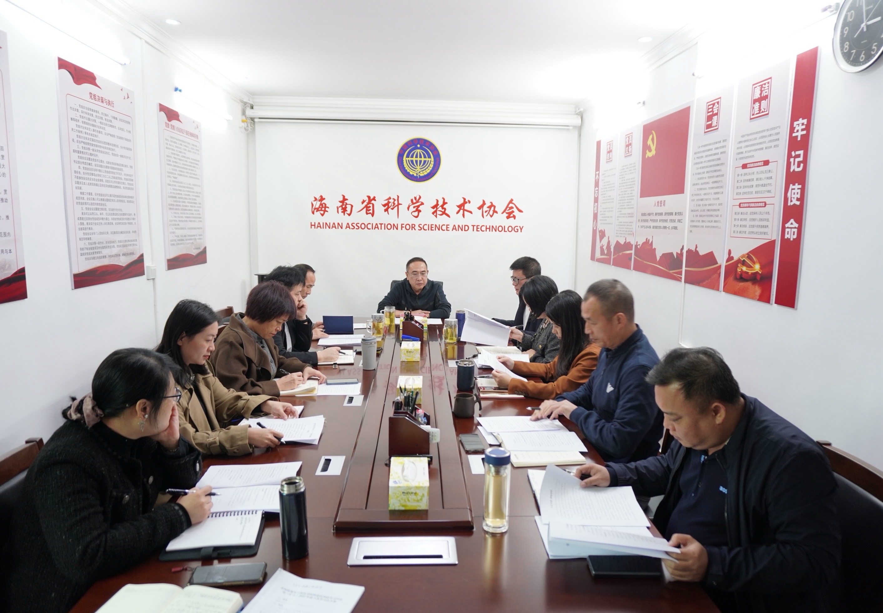 5a2758a90dc0fb0cea6ac81dc42cdd7.jpg